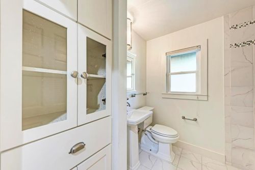 6105 Belfast Dr, Austin TX 78723-1117 exterior