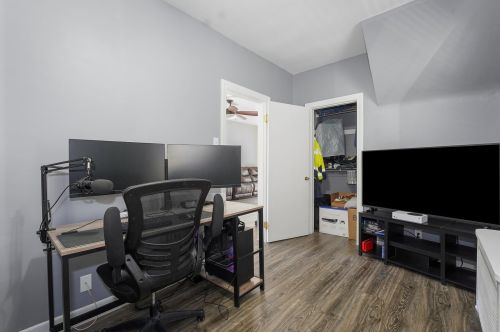 5638 Tripp Ave, Chicago IL 60629-4844 exterior