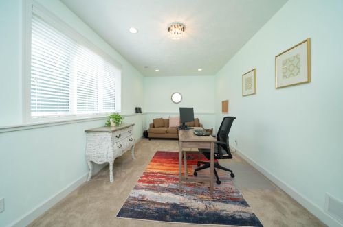 3900 Oakharbor St, Kalamazoo MI 49009-6185 exterior