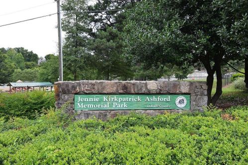 1584 Dresden Dr, Atlanta GA 30341-5263 exterior