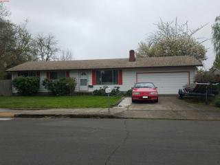 2930 Calla St, Eugene, OR 97404-1855