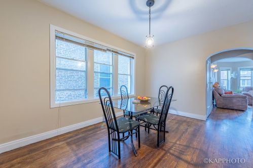 7728 East End Ave, Chicago IL 60649-4909 exterior