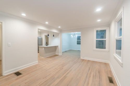 1937 Clairmont Ter, Atlanta GA  30345-2309 exterior