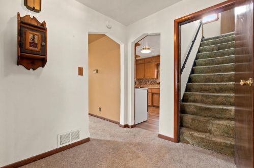 4249 1 Pl, Milwaukee WI 53207-3233 exterior