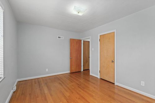 5227 Pernod Ave, Saint Louis MO 63139-1329 exterior