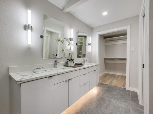 6710 Cliffbrook Dr, Dallas TX  75254-7904 exterior