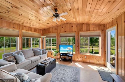 1209 7 Ave, Princeton MN 55371-1520 exterior