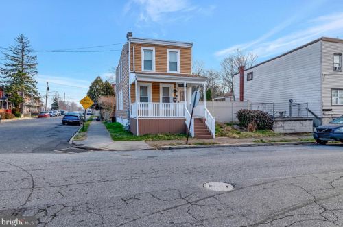 517 Wilson St, Chester, PA 19013-2125