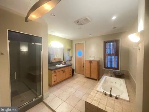 2728 13th St, Washington DC 20018-3901 exterior