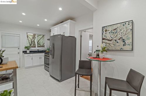 2924 Florence St, Berkeley CA 94705-2093 exterior