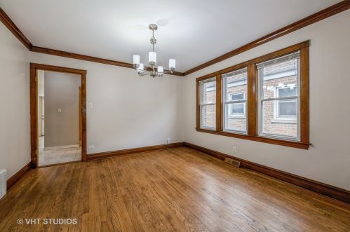 5415 Henderson St, Chicago IL 60657-2015 exterior