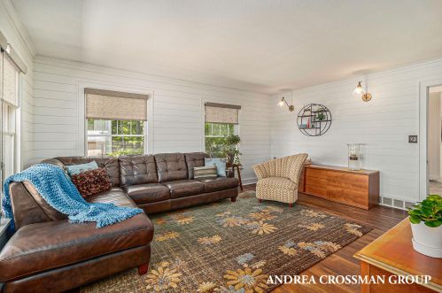 3147 Scenic Dr, Meskegon MI  49445-9609 exterior