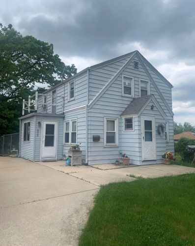 4829 22nd St, Milwaukee, WI 53209-5626