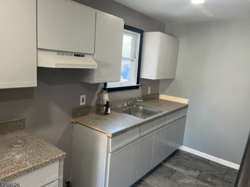 512 Hamilton St, Rahway NJ 07065-3317 exterior