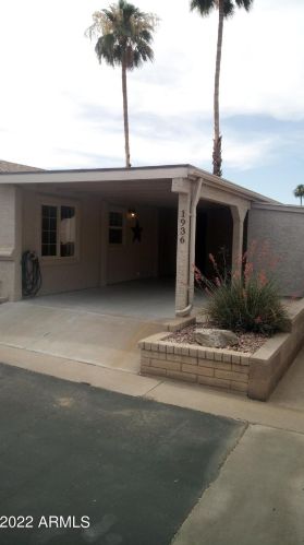 1936 Cherry Hills Dr, Chandler AZ  85249-4045 exterior