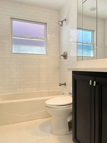 1828 Barry Ave, Chicago IL 60657-2042 exterior