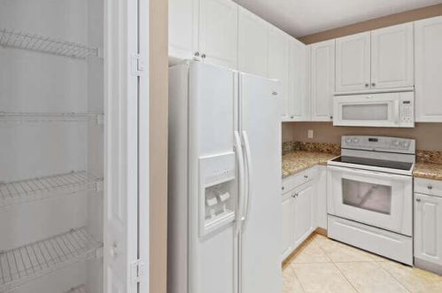 1333 Piazza Delle Pallottole, Boynton Beach FL 33426-8275 exterior