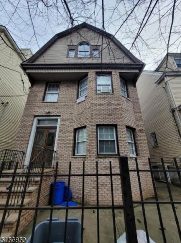 100 7th St, Newark NJ  07107-2002 exterior