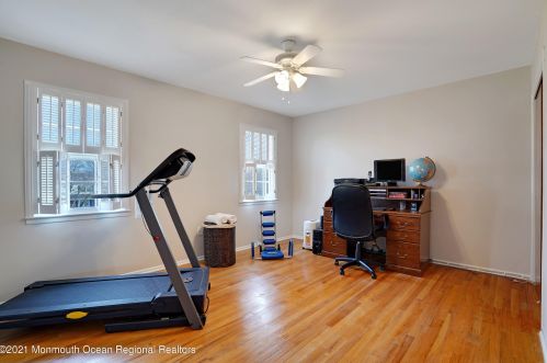 138 Lancaster Rd, East Freehold NJ 07728-3177 exterior