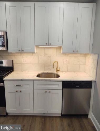 616 Godfrey Ave, Philadelphia PA 19126-3834 exterior