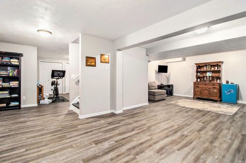 14364 Old Pne Ln, Mishawaka IN 46545-1855 exterior