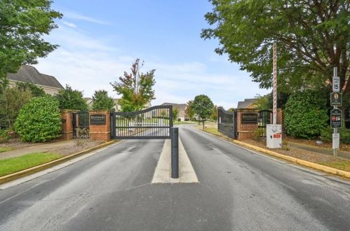 2471 Cannon Farm Ln, Duluth, GA 30097-4001