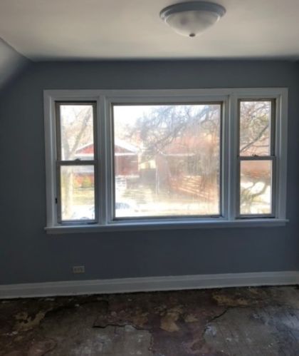 12104 Wentworth Ave, Chicago IL 60628-7204 exterior