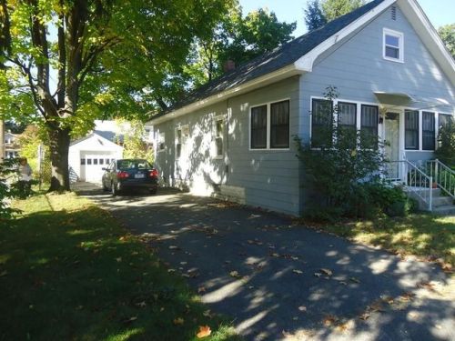 148 Denver St, Springfield, MA 01109-1821