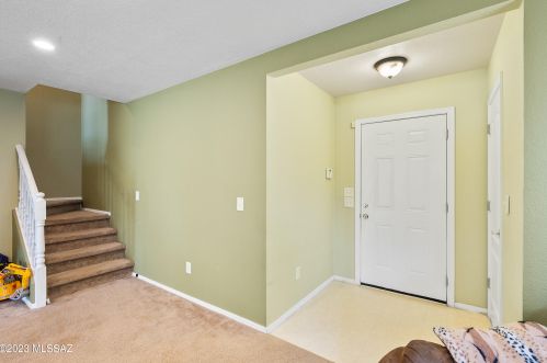 6931 Harrier Loop, Tucson AZ  85756-8614 exterior