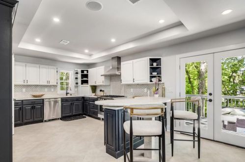 2933 Margaret Mitchell Ct, Atlanta GA 30327-1614 exterior