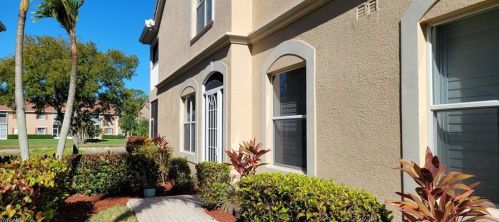 6817 Sterling Greens Dr, Naples, FL 34104-5727