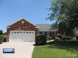 2500 Arlington Cir, Pekin, IL 61554-1980