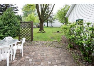 3803 Lodestone Ln, Saint Paul MN  55122-1657 exterior