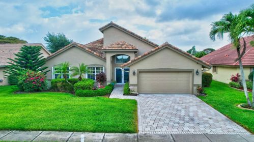 6141 Hook Ln, Boynton Beach FL 33437-4175 exterior