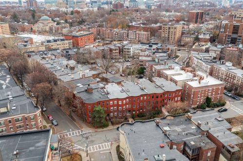 65 Pleasant St, Brookline MA 02446-3723 exterior