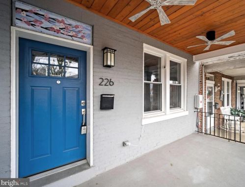 226 S St, Washington DC  20002-1526 exterior