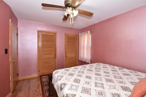 3777 69th St, Milwaukee WI  53220-1812 exterior