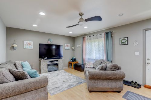 2015 94, Milwaukee WI 53227-1403 exterior