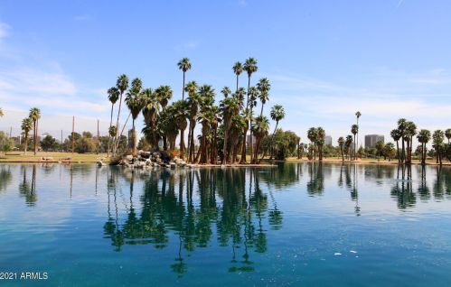 2309 Edgemere St, Phoenix AZ 85006-1115 exterior