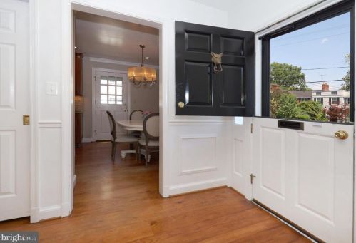 827 Royal St, Alexandria VA  22314-4340 exterior