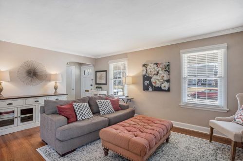 8615 Eulalie Ave, Saint Louis MO 63144-2002 exterior