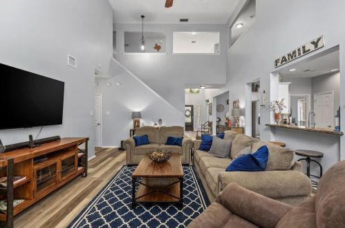 8615 Cross Country Dr, Humble TX 77346-6113 exterior