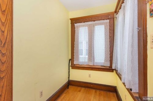 150 9th Ave, Paterson, NJ 07506-1642