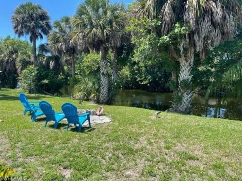 2201 44th Ter, Naples, FL 34116-6474