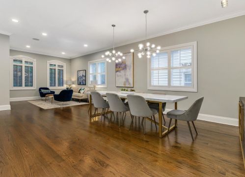 4147 Damen Ave, Chicago IL 60618-3045 exterior