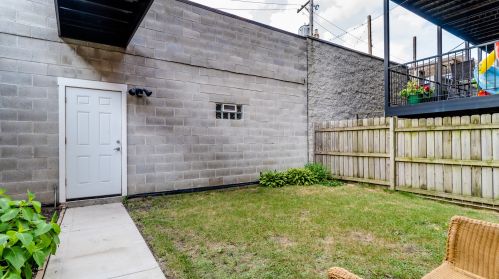 1522 Cortez St, Chicago IL  60642-8442 exterior