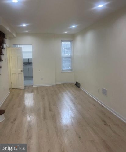 2512 Marshall St, Philadelphia PA 19120-3739 exterior