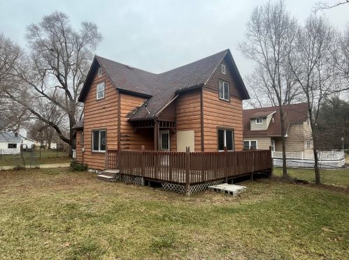 808 Riverside St, Belding, MI 48809-1822