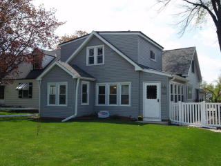 2521 Kimberly Ave, Milwaukee, WI 53221-4933