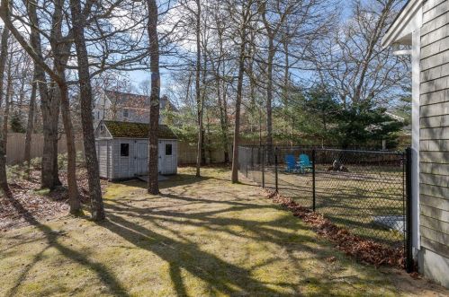 250 Candlewood Dr, Eastham MA 02642-2288 exterior